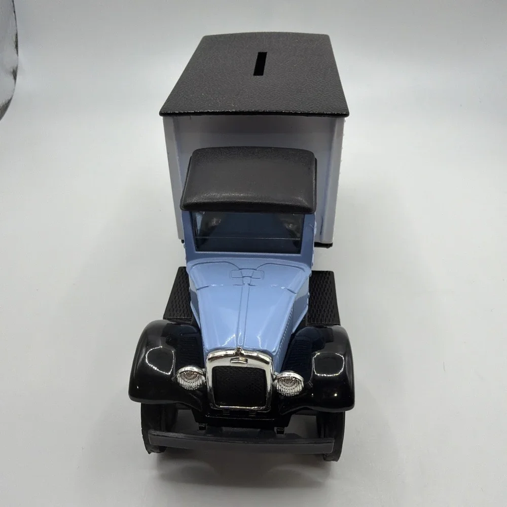 ERTL 1931 Hawkeye Motor Truck Bank Hershey Region AACA 40th Anniv 1:34 ‎ MIB